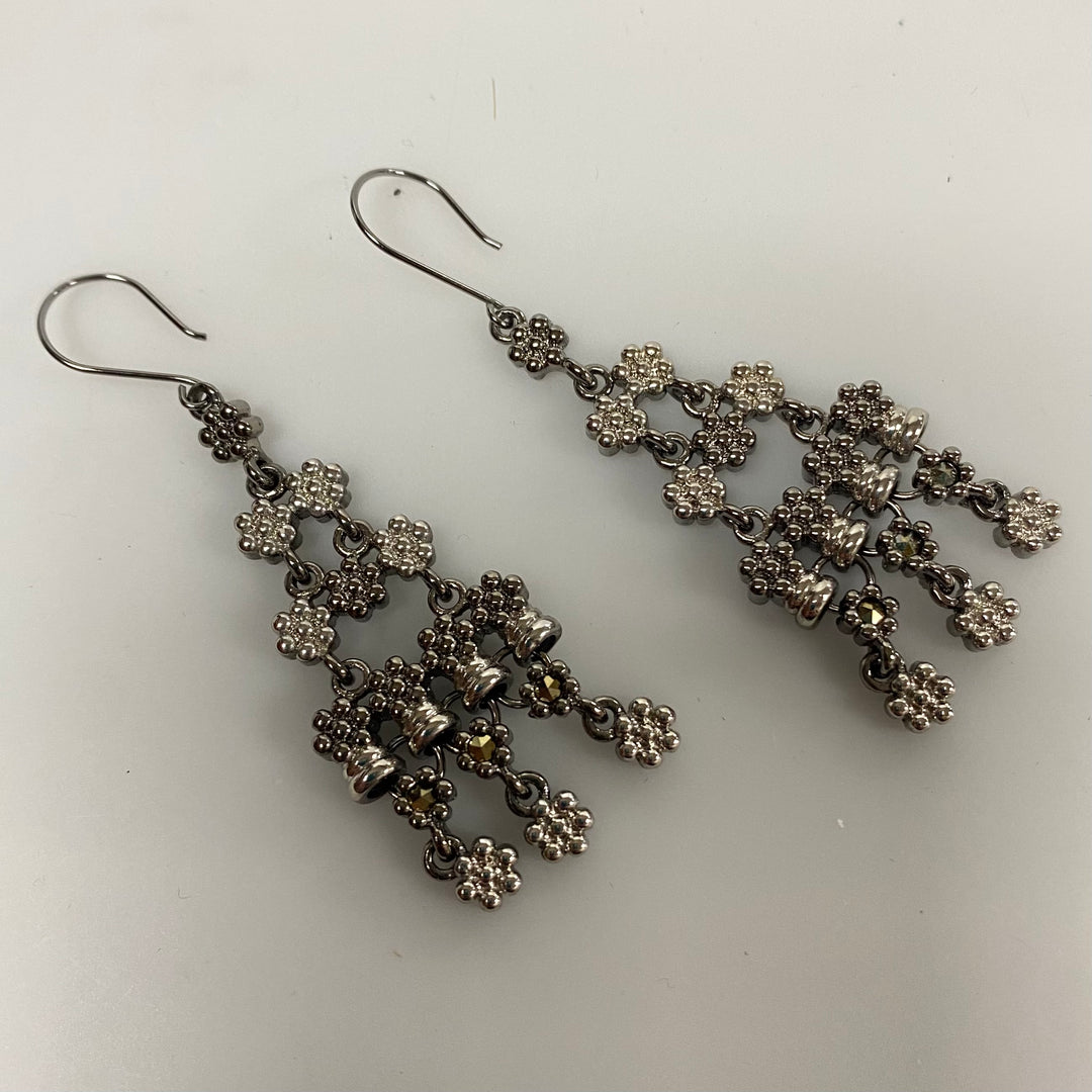 v078 Vintage Fifth Avenue Mesh Chain Bib-like Design Swarovsky Dangling Elements Necklace Earrings