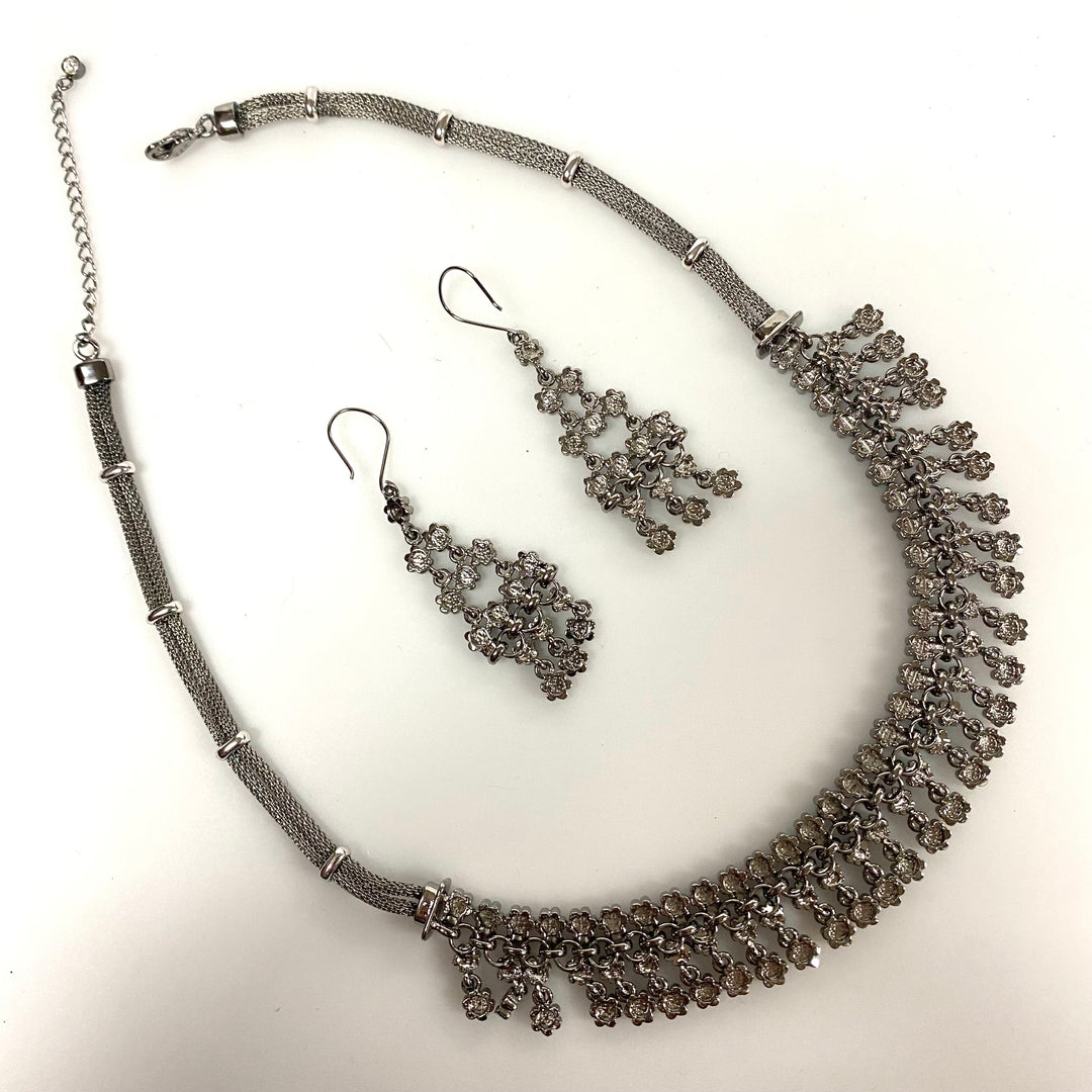 v078 Vintage Fifth Avenue Mesh Chain Bib-like Design Swarovsky Dangling Elements Necklace Earrings