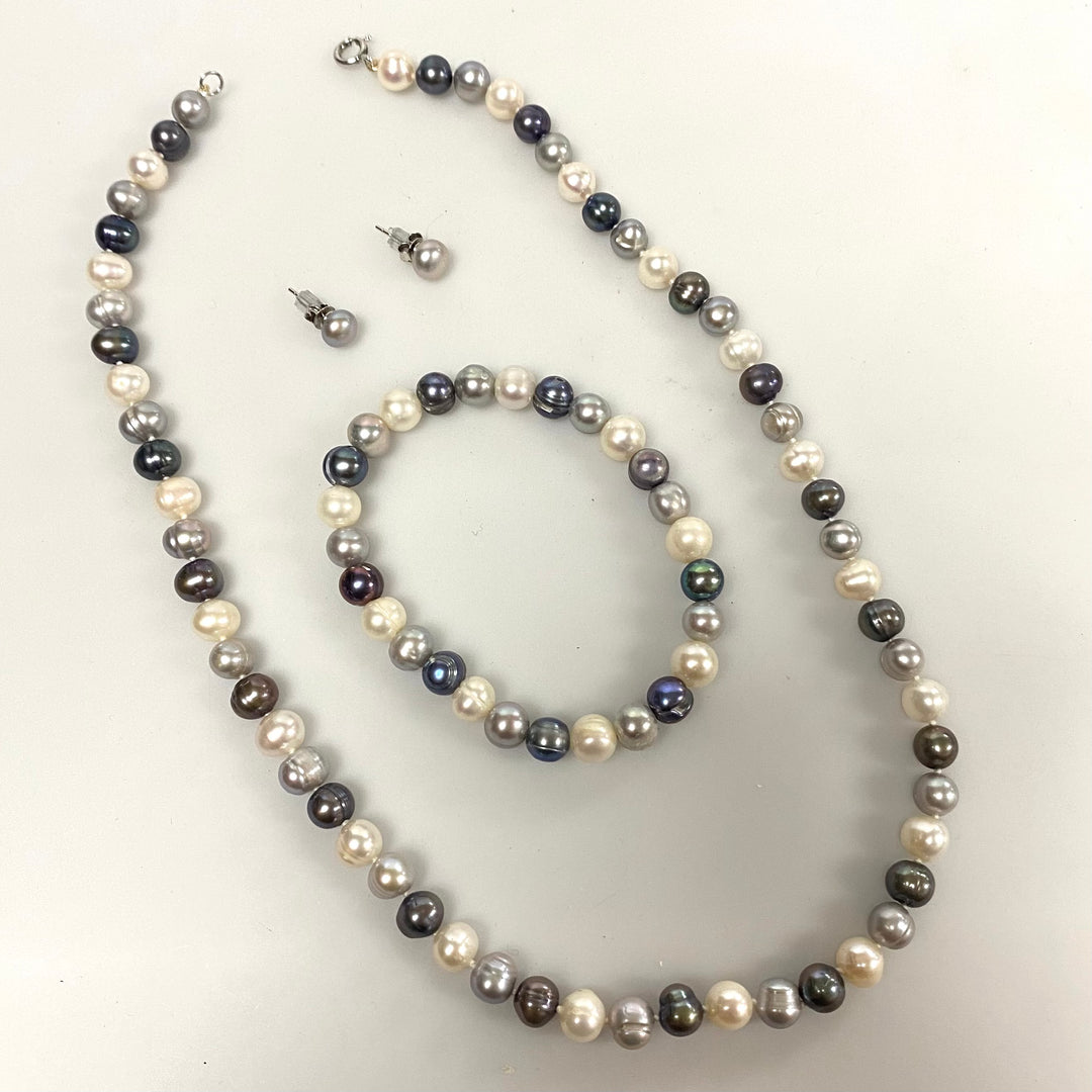 v079 Vintage Belk Silverworks Genuine Cultured Pearl Necklace Bracelet Earrings Set