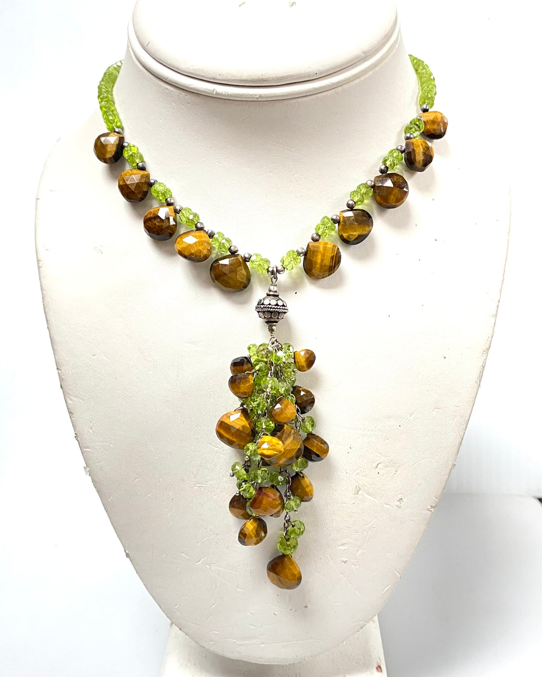 v082 Vintage Peridot Yellow Tigers Eye Gemstones Silver Necklace Cluster Pendant