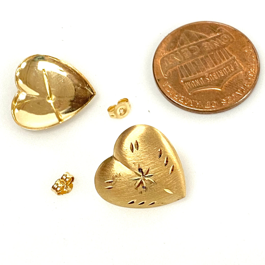 v112 Vintage 14K Yellow Gold Heart Shaped Earrings Pierced