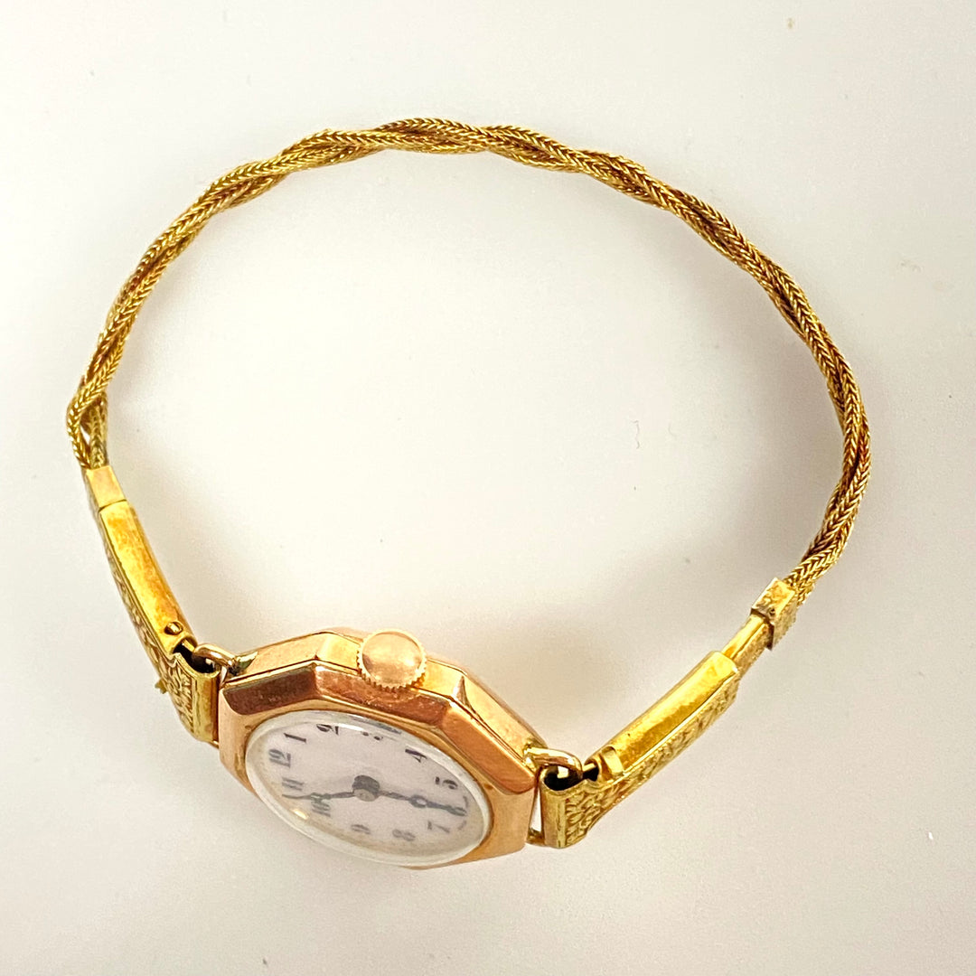 v132 Vintage Tempus 9K Yellow Gold Swiss Mechanical Lady's Wrist Watch 15 Jewels