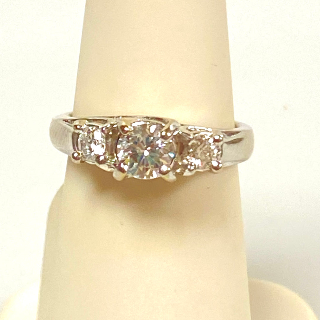 v144 Vintage Classic 14K White Gold .65cts Diamond Engagement Ring Sz 5