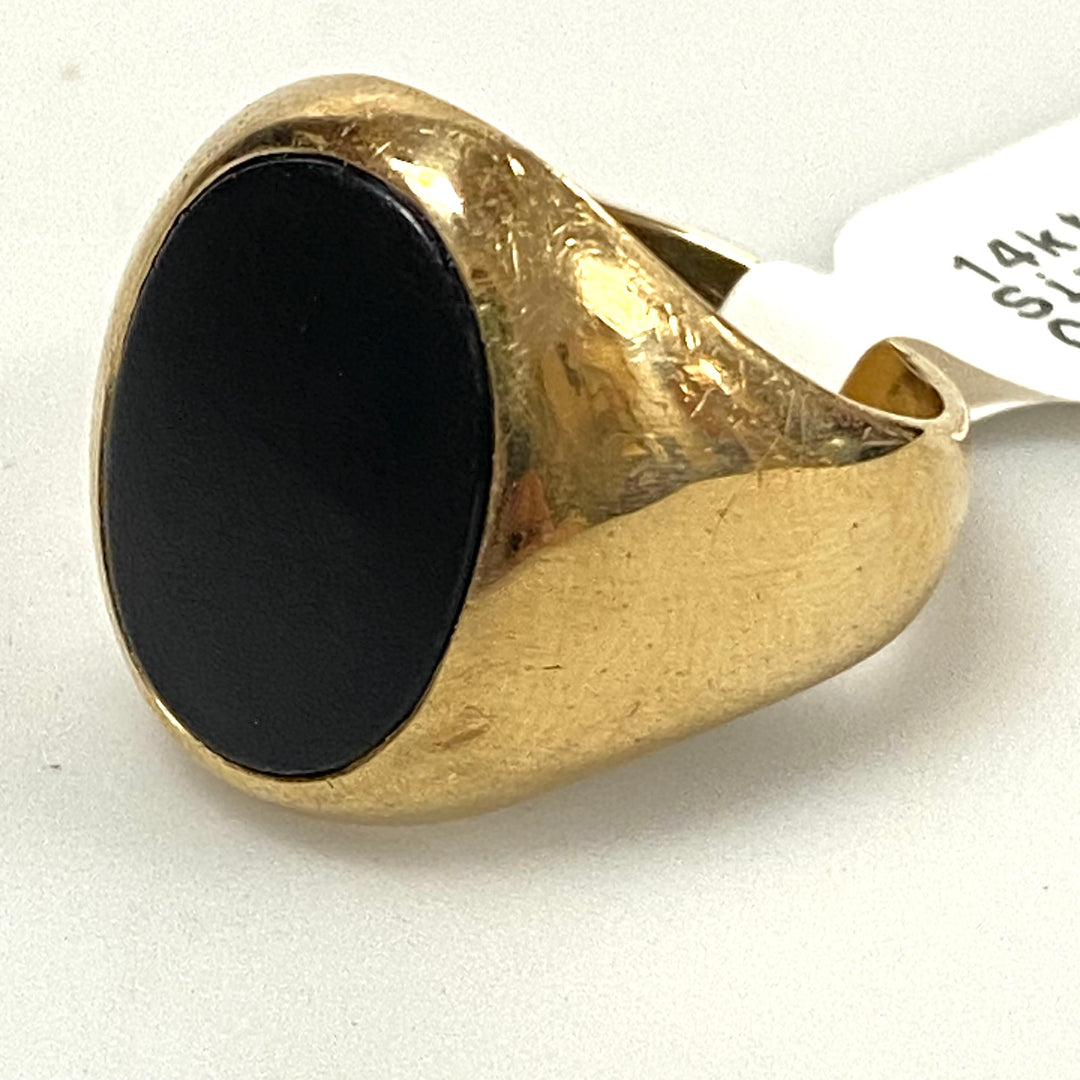 v192 Vintage 14K Yellow Gold Black Oval Onyx Stone Unisex Ring Size 8