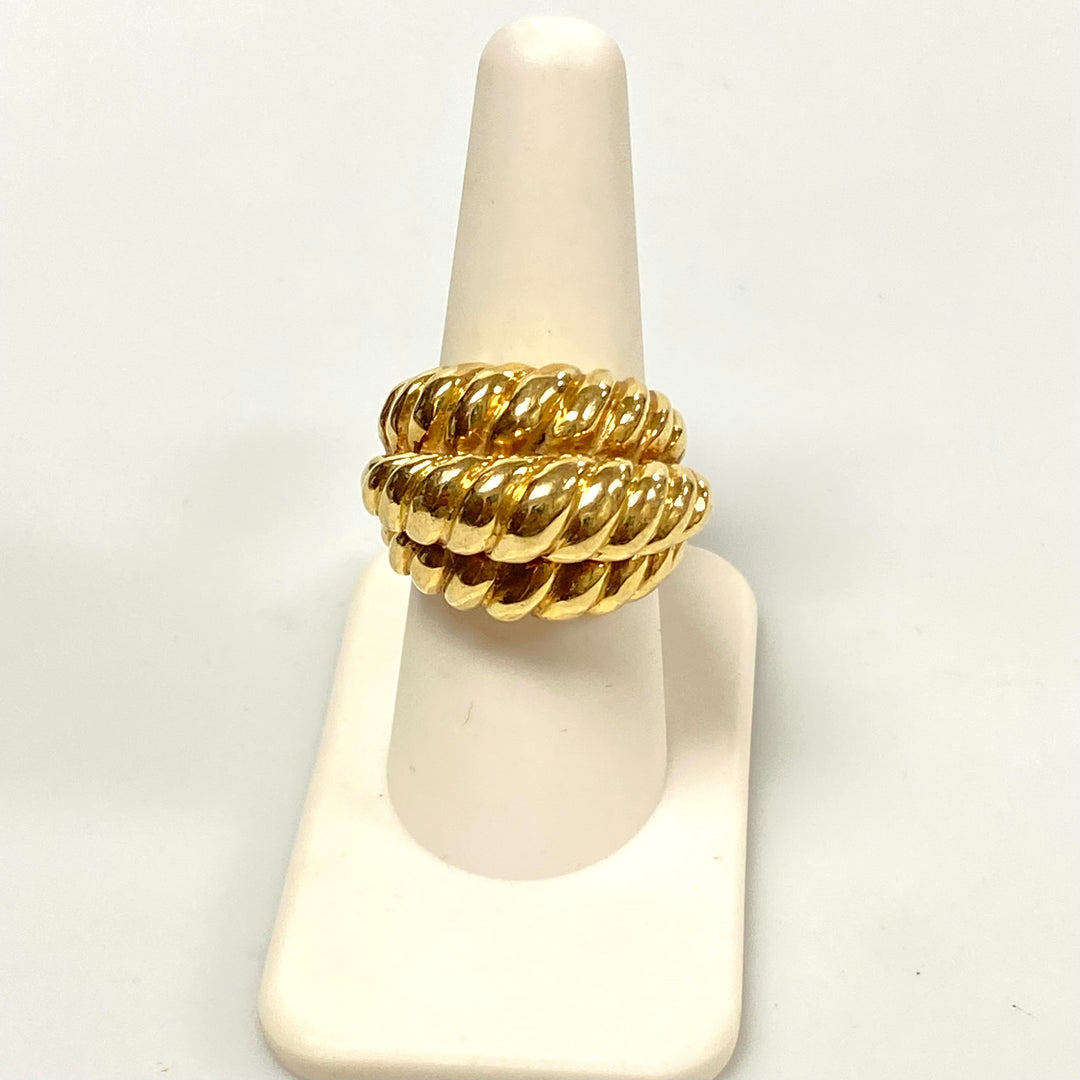 v194 Vintage 18K Yellow Gold Massive 3 Tier Dome Style Ring Size 7.25