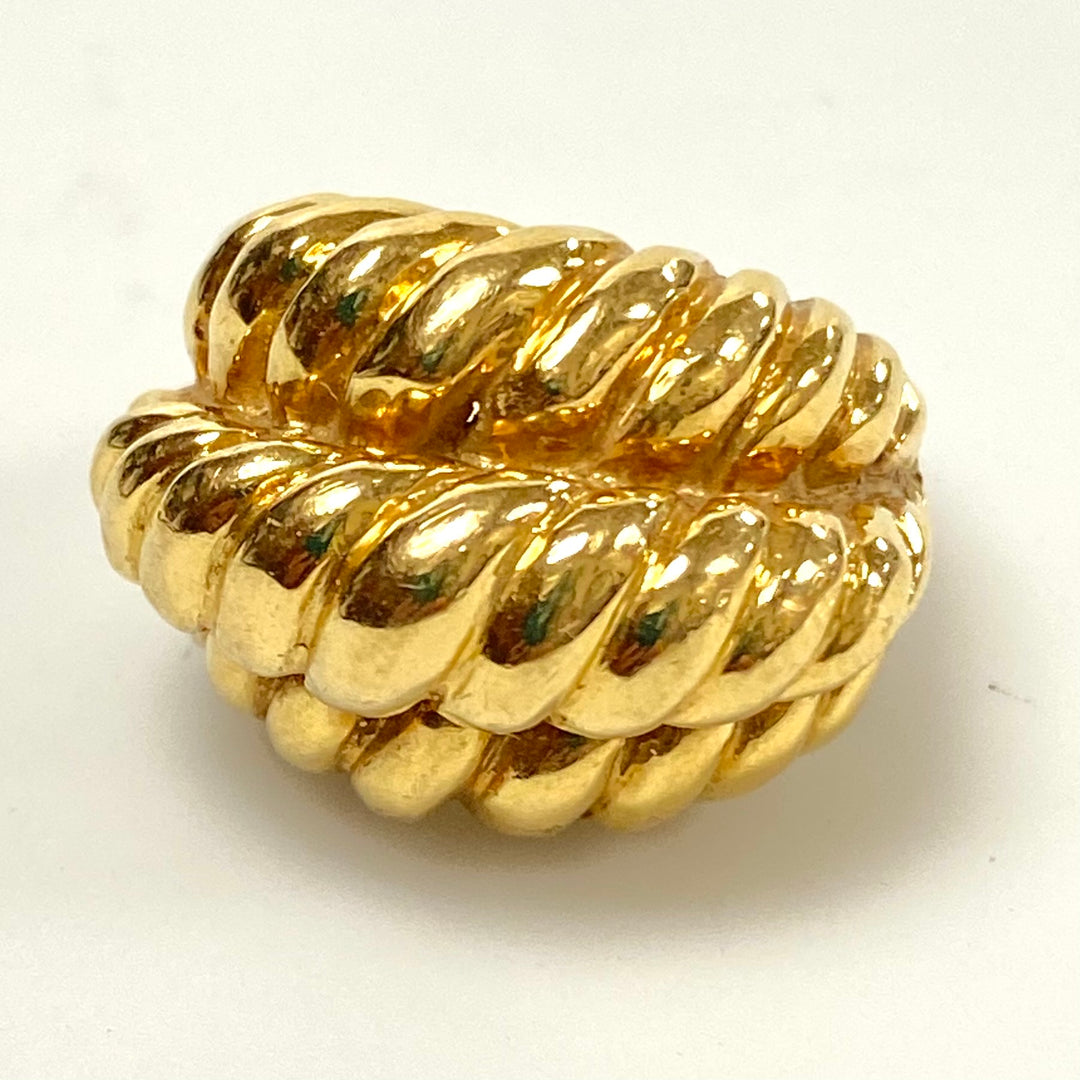 v194 Vintage 18K Yellow Gold Massive 3 Tier Dome Style Ring Size 7.25