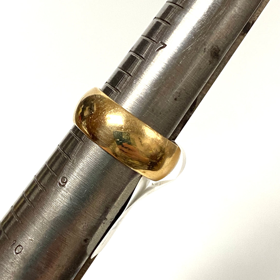 v195 Vintage 14K Yellow Gold 8mm Classic Style Wedding Band Ring Size 8.25