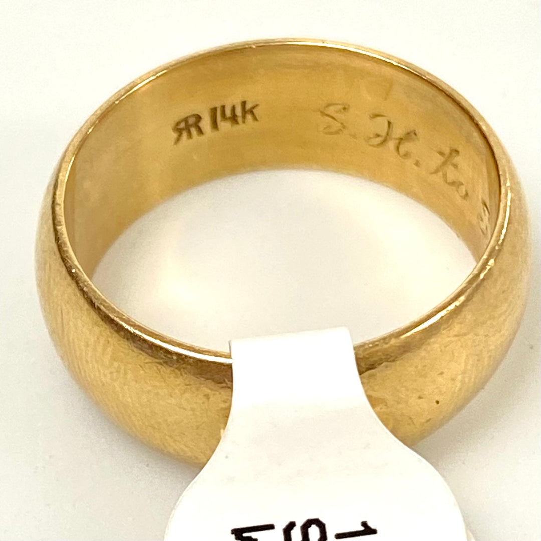 v195 Vintage 14K Yellow Gold 8mm Classic Style Wedding Band Ring Size 8.25