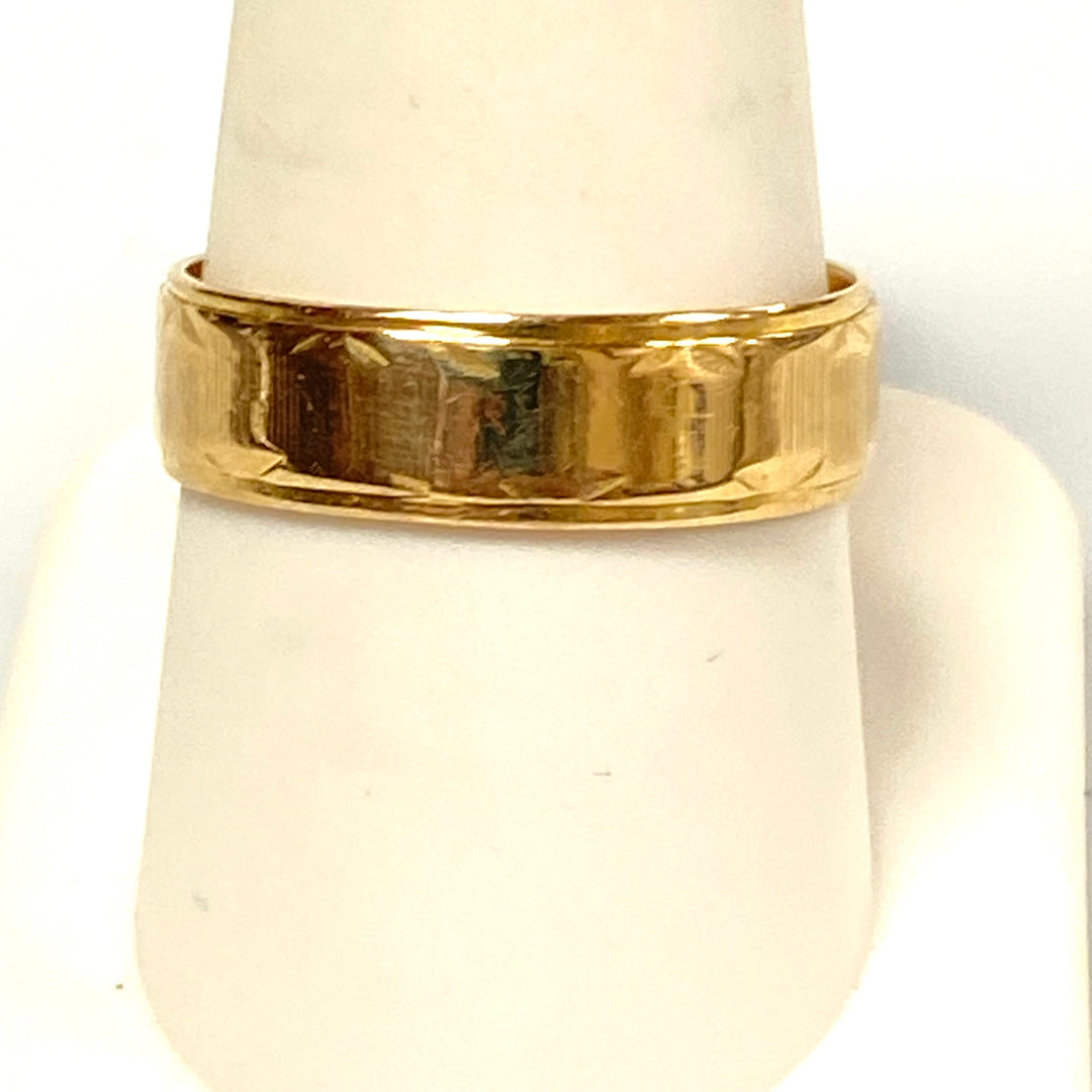 v197 Vintage 18K Yellow Gold 6mm Classic Style Wedding Band Ring Size 10