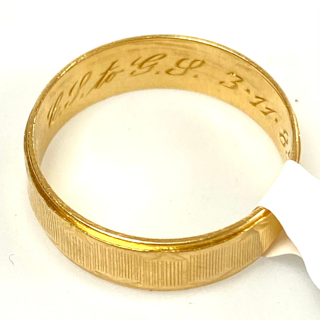 v197 Vintage 18K Yellow Gold 6mm Classic Style Wedding Band Ring Size 10