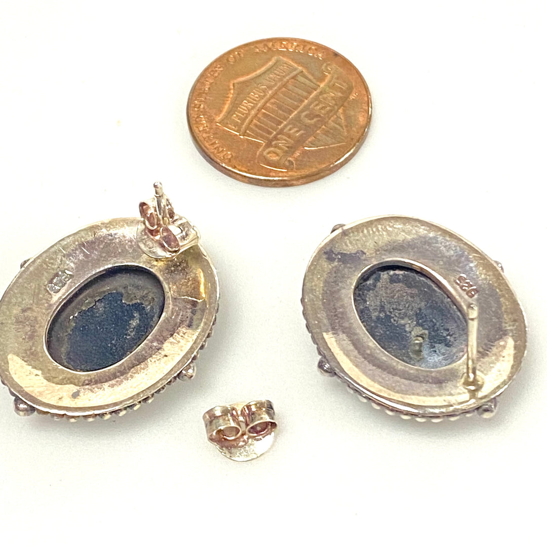 v206 Vintage Sterling Silver Black Onyx Stones Earrings Pierced