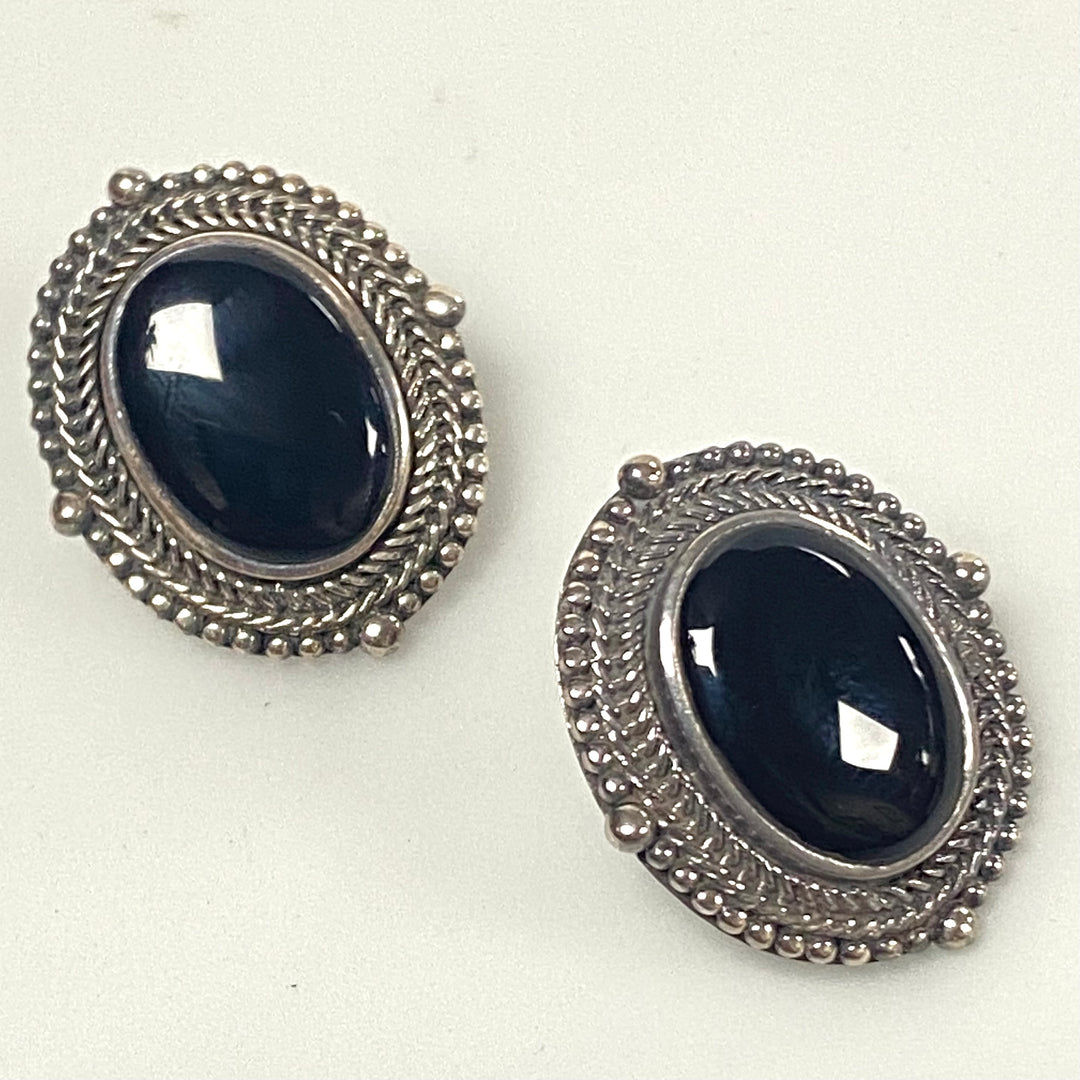 v206 Vintage Sterling Silver Black Onyx Stones Earrings Pierced