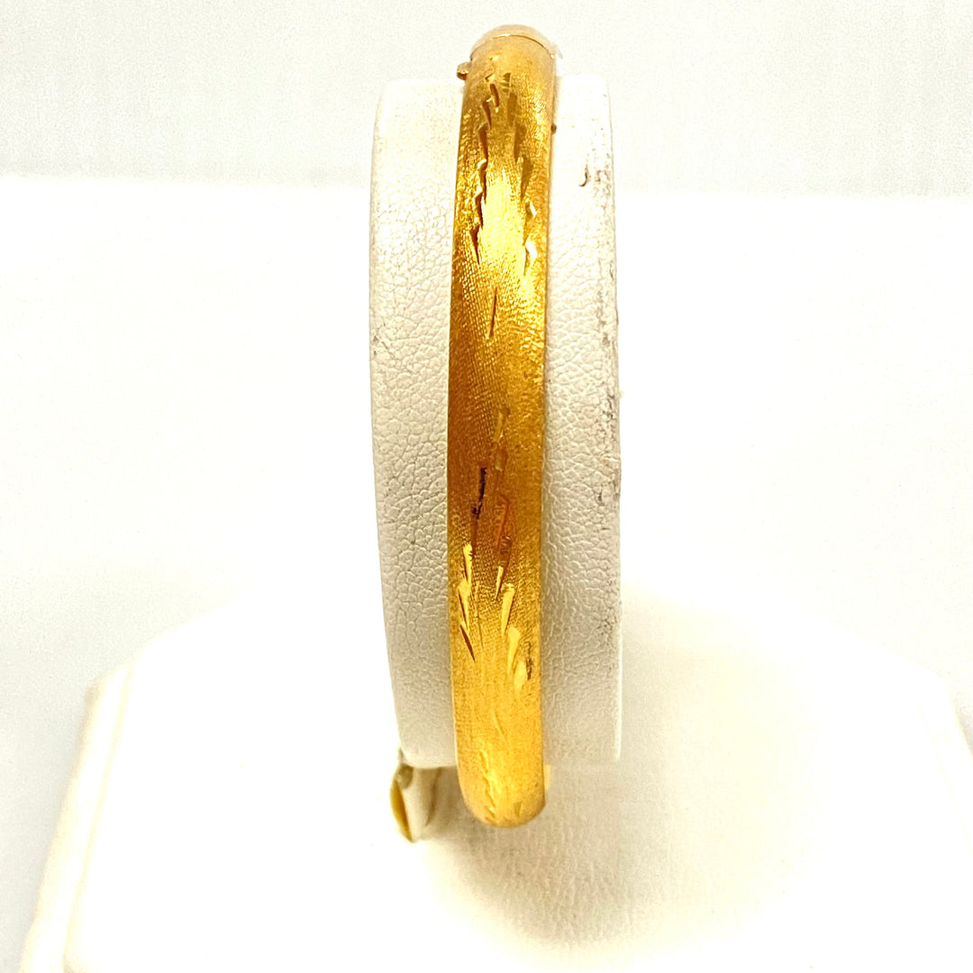 v229 Vintage 14K Yellow Gold 6mm wide Brushed Bangle Unisex Bracelet 6" long