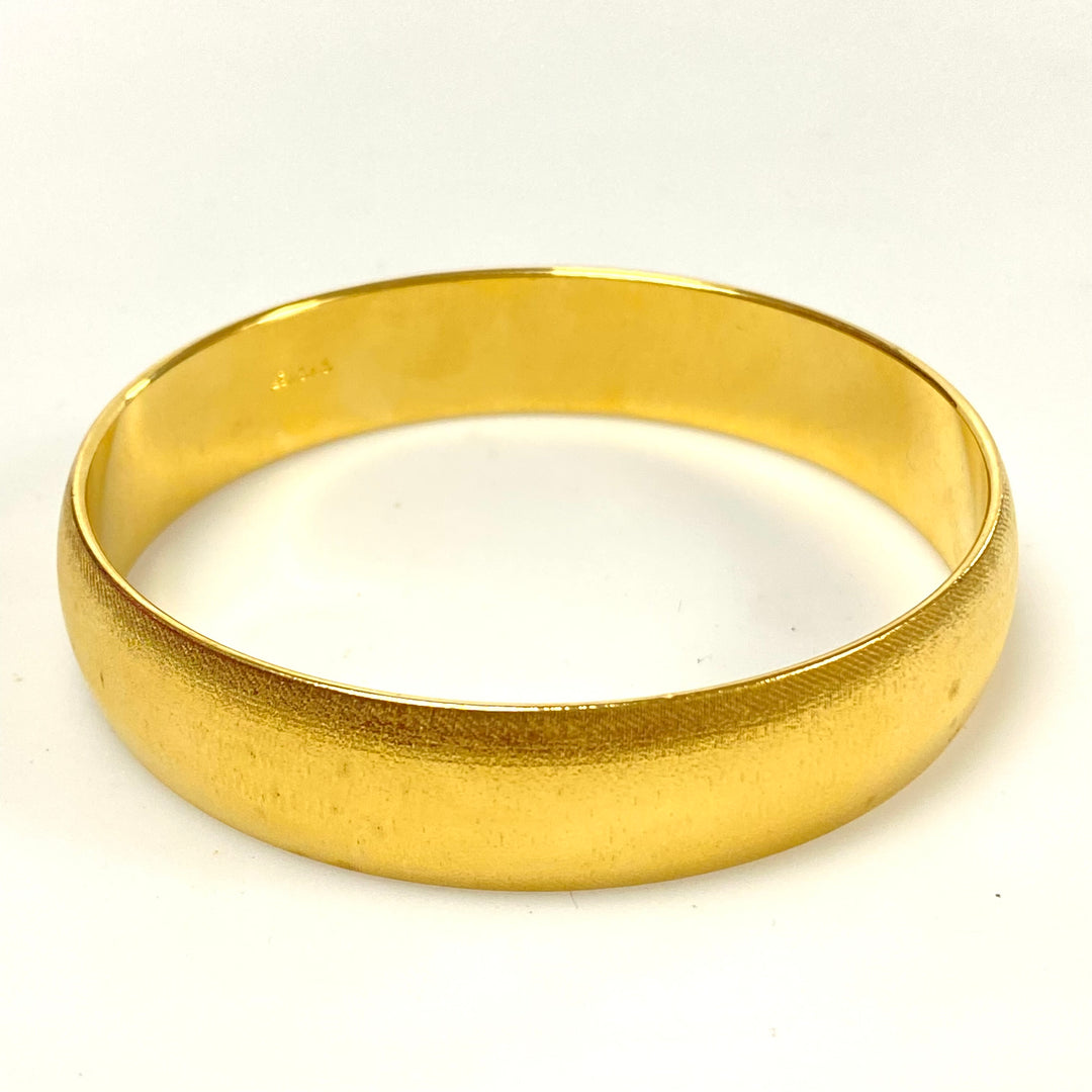 v234 Vintage Brushed gold tone Monet 13mm wide Bangle Bracelet 8.5 wrist