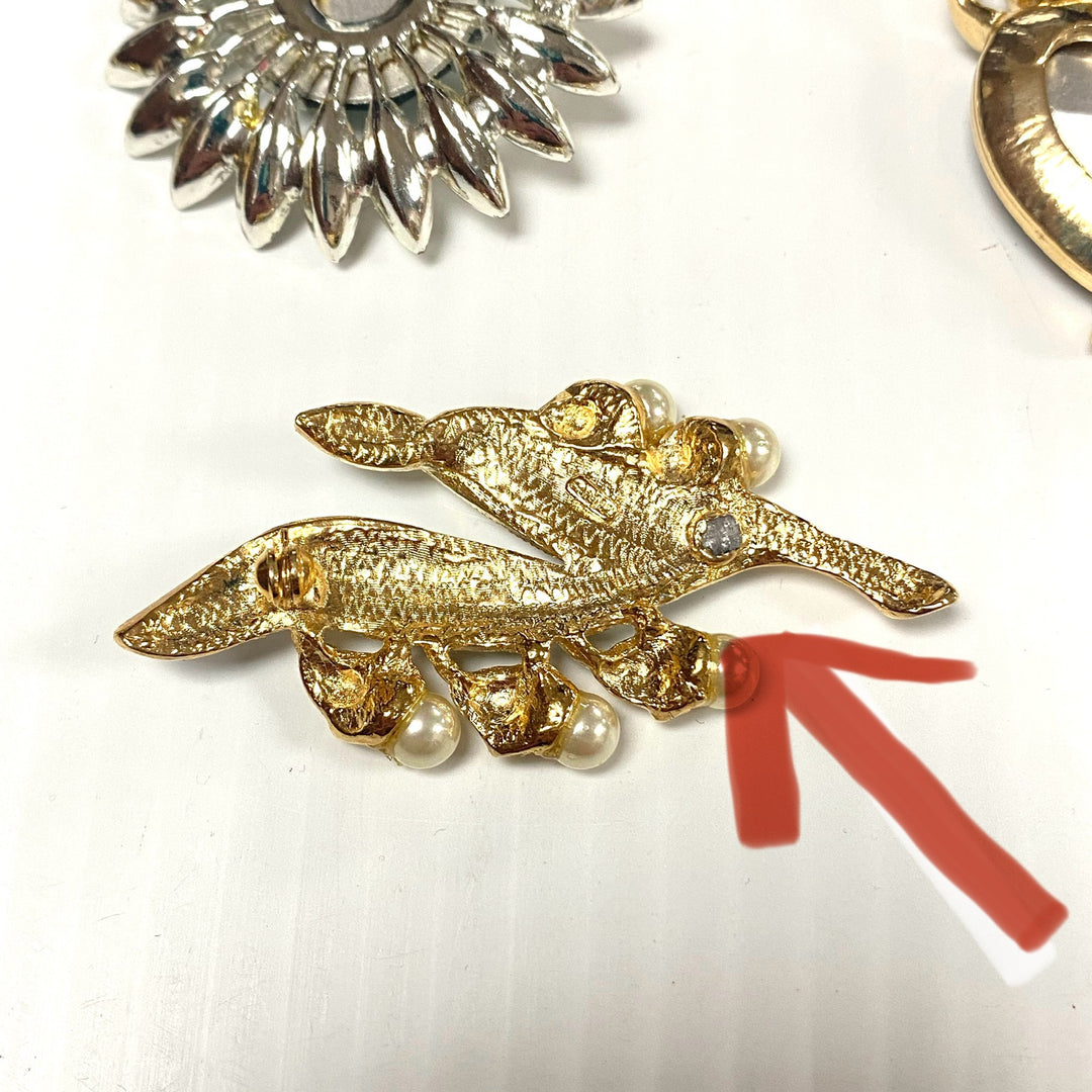 v243 Vintage Private Collection lot of 17 Brooch Pins Gemstones