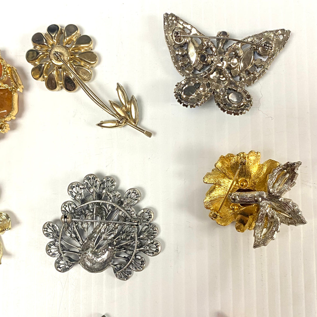 v243 Vintage Private Collection lot of 17 Brooch Pins Gemstones