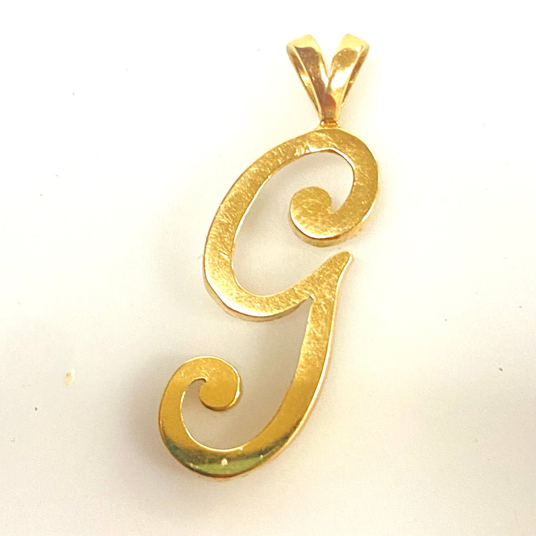 v247 Vintage 14k Yellow Gold "G" Letter Pendant Charm