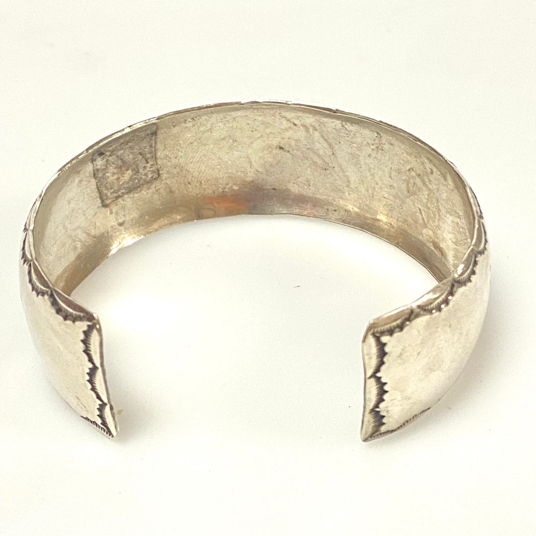 v252 Vintage Navajo Native American Sterling Silver 20mm Cuff Chip Inlay Bracelet