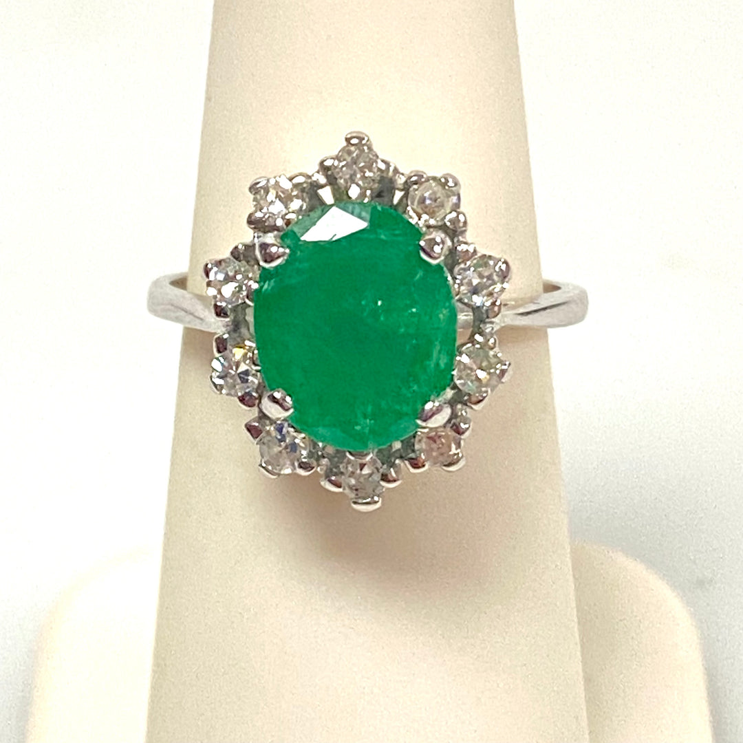 v255 Vintage 14K White Gold Green Emerald Diamond Engagement Ring Size 6.25