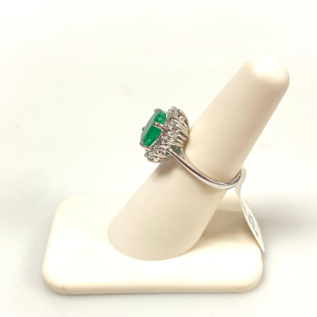 v255 Vintage 14K White Gold Green Emerald Diamond Engagement Ring Size 6.25