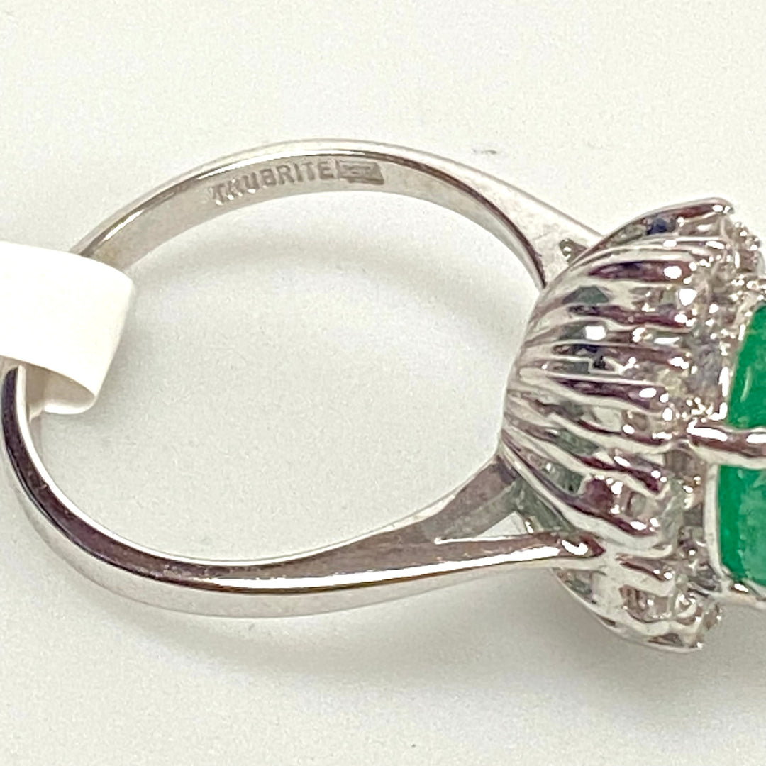v255 Vintage 14K White Gold Green Emerald Diamond Engagement Ring Size 6.25