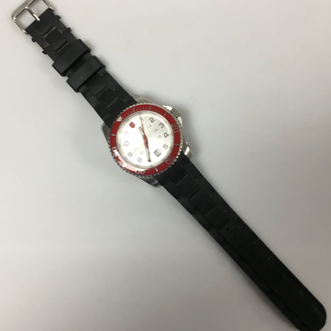 v270 Vintage Swiss Army Victorinox Water Resistant Stainless Men's Wrist Watch