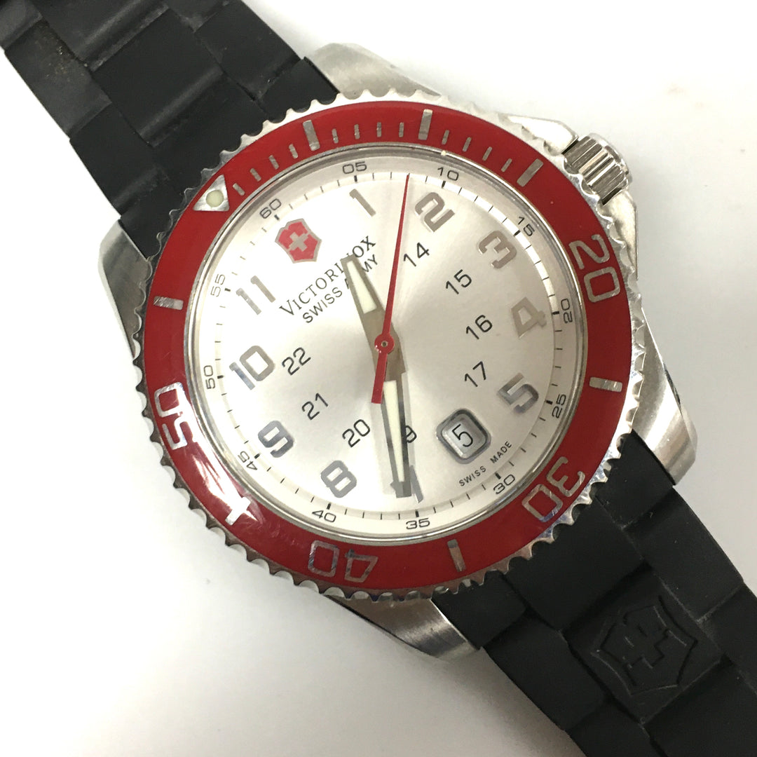 v270 Vintage Swiss Army Victorinox Water Resistant Stainless Men's Wrist Watch