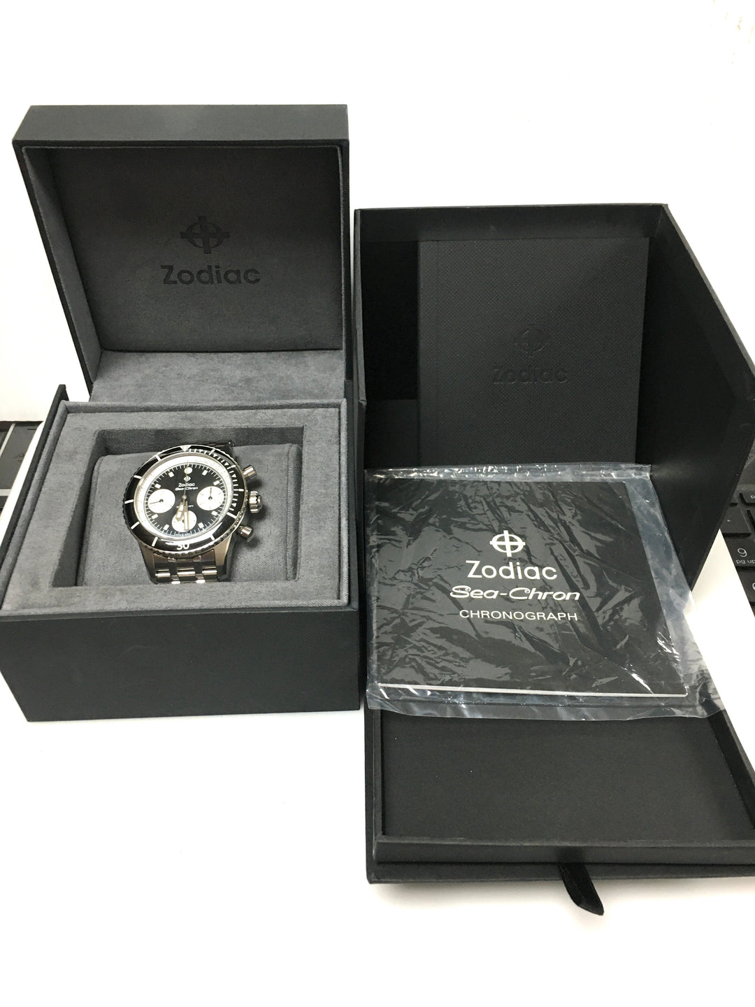 v271 Zodiac Sea-Chron 200m Water Resistant Stainless Swiss Made Men's Wrist Watch