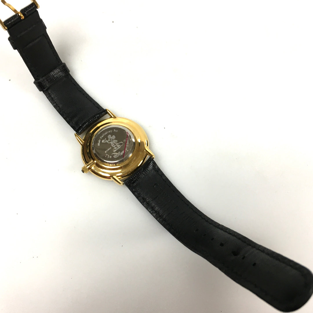 v303 Vintage Analog Quartz Gold Tone Disney Seven Dwarfs Wrist Watch