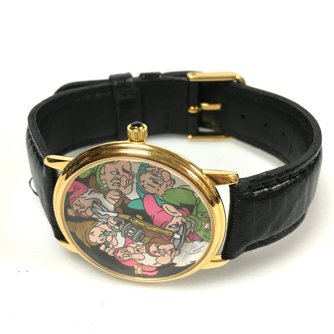 v303 Vintage Analog Quartz Gold Tone Disney Seven Dwarfs Wrist Watch