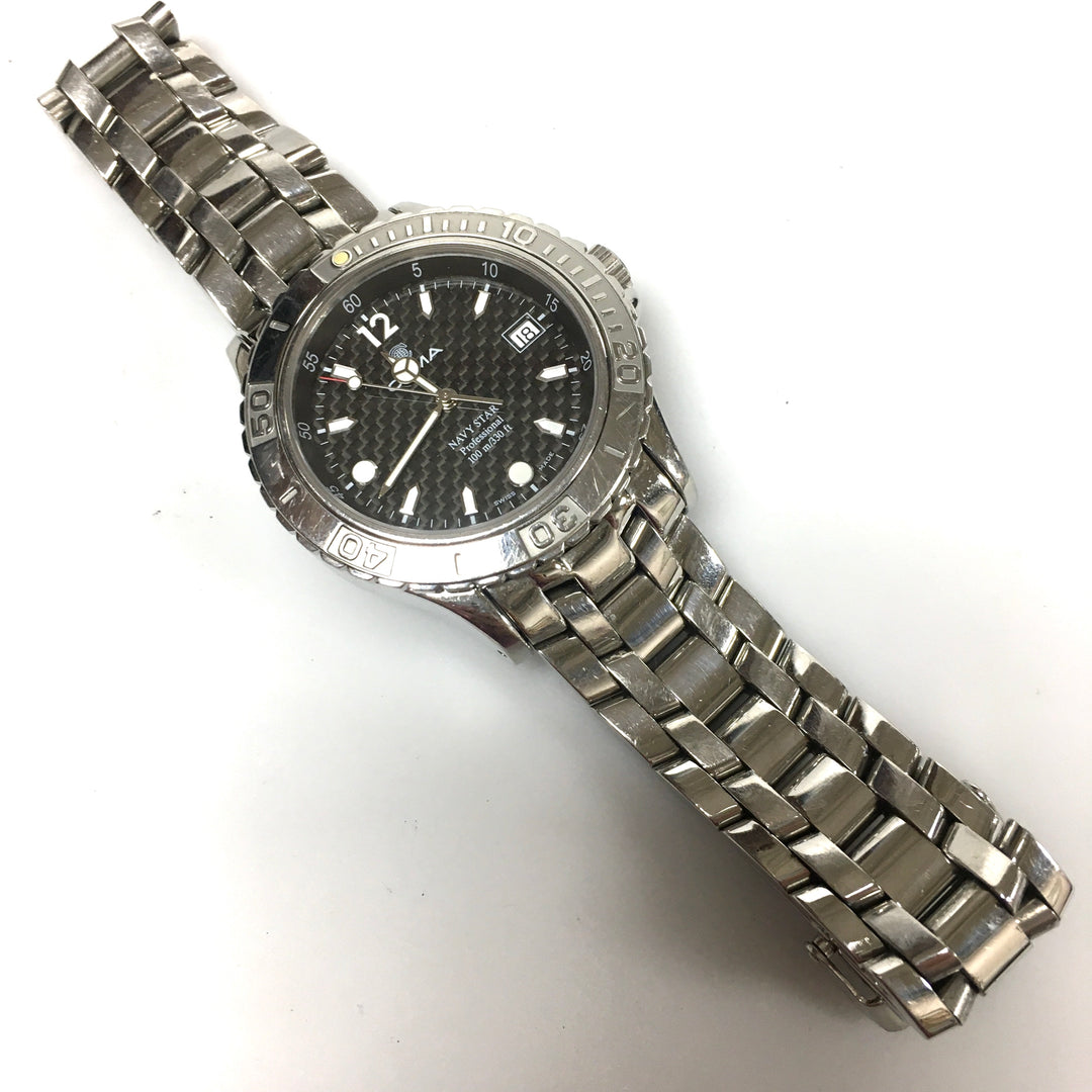 v304 Vintage CYMA Navistar Professional Quartz Swiss Made Silver Tone Wrist Watch