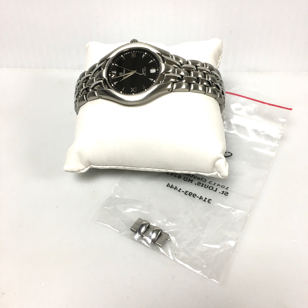 v306 Vintage CYMA 50M WR Quartz Swiss Made Silver Stainless Steel Wrist Watch