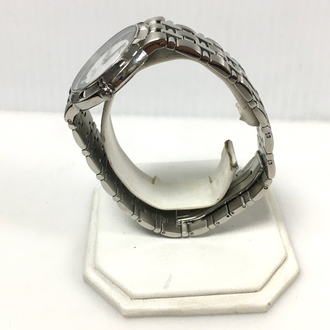 v317 Vintage CYMA Quartz Swiss 50m WR Silver Tone Stainless Steel Wrist Watch