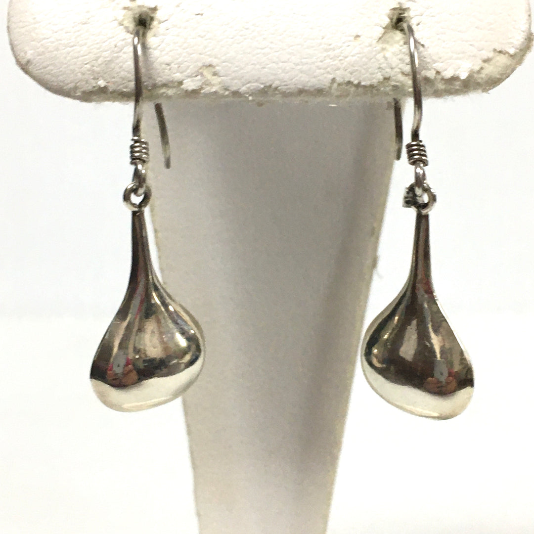 v352 Vintage Sterling Silver 925 Teardrop Pierced Dangling Earrings