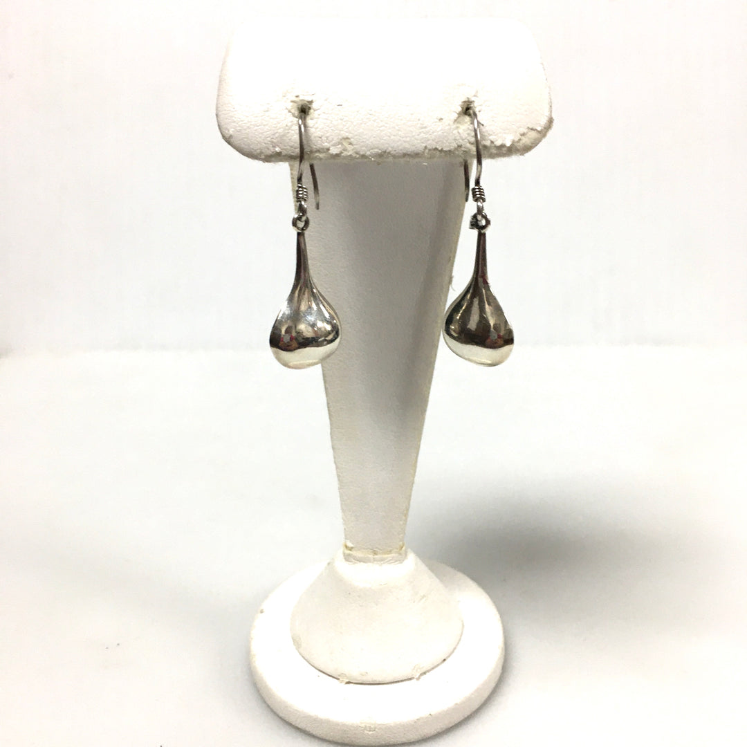 v352 Vintage Sterling Silver 925 Teardrop Pierced Dangling Earrings