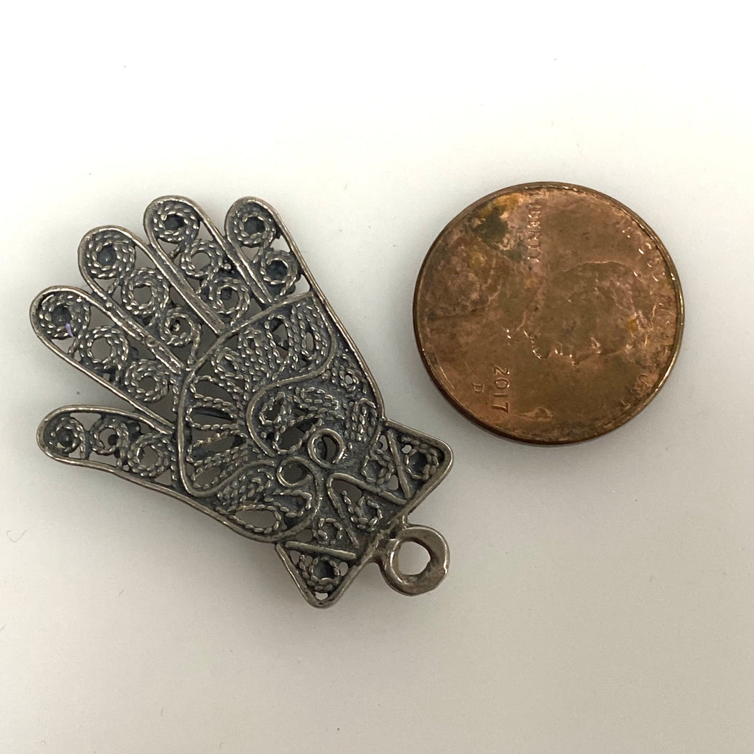 v358 Vintage Sterling Silver Filigree Hamsa Hand Pendant Charm