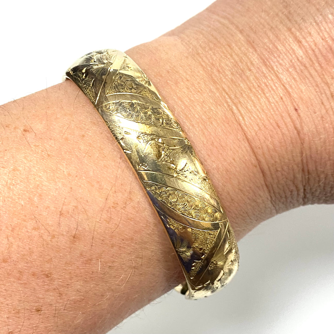 v377 Vintage Yellow Gold Filled 15mm Floral Bracelet 8.5" Wrist