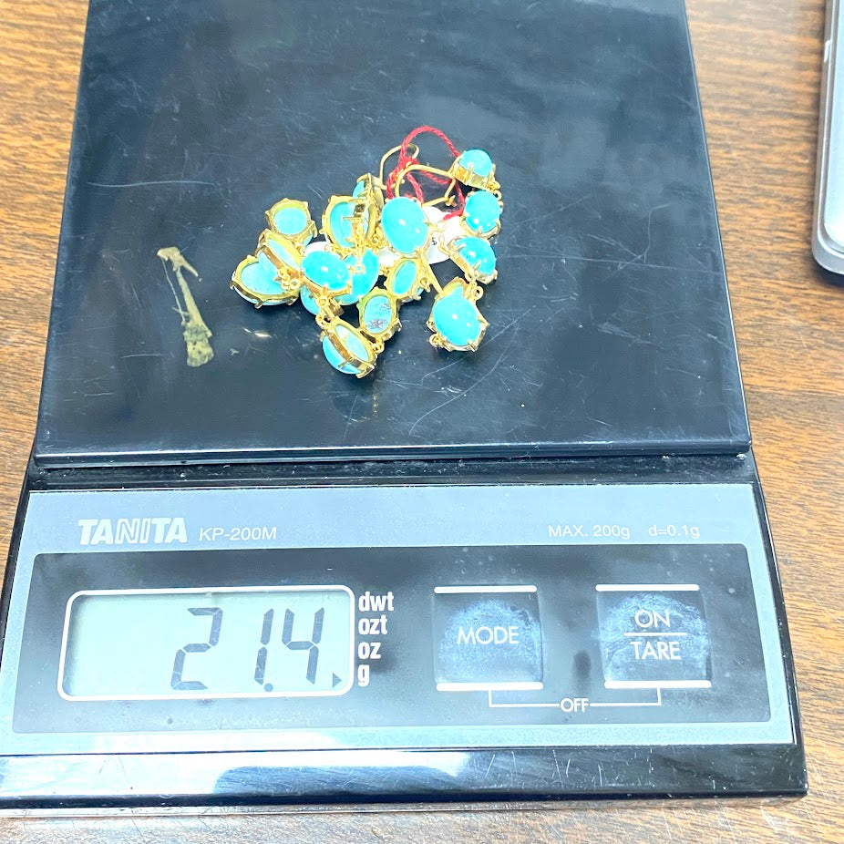 v382 Vintage 18K Yellow Gold Blue Turquoise Dangling Earrings