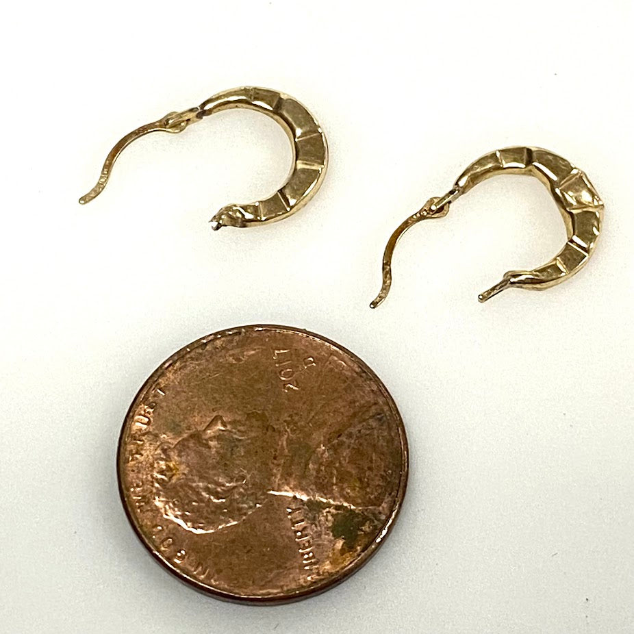 v385 Vintage 10K Yellow Gold Baby Pierced Hoop Earrings