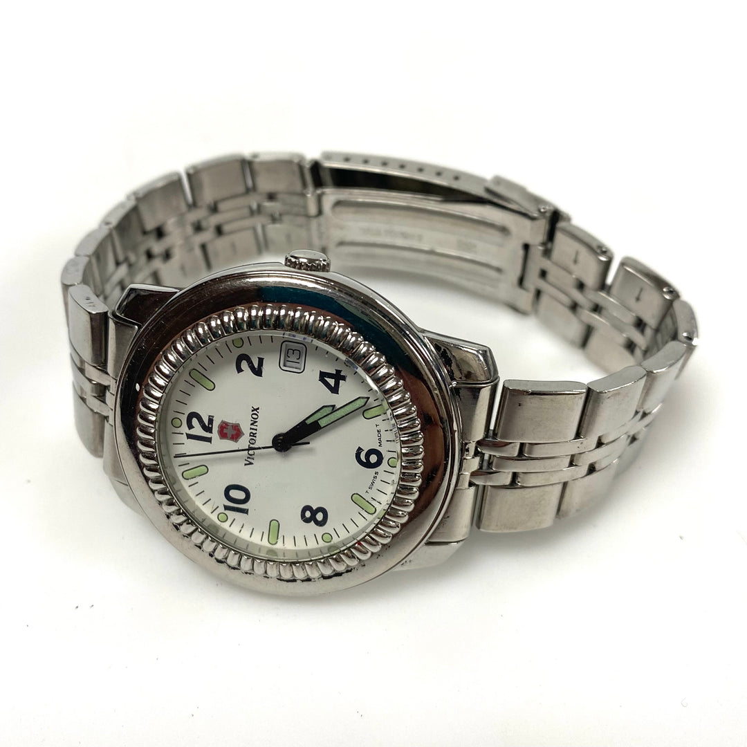 v403 Vintage Victorinox Swiss Army Stainless Steel Water Resistant Wrist Watch