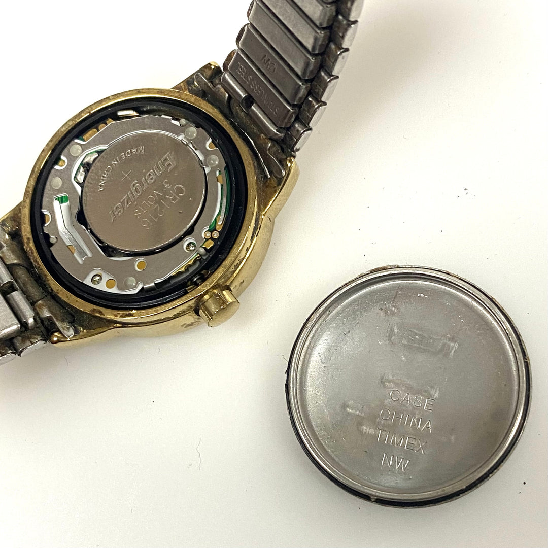 v404 Vintage Timex Indiglo Stainless Steel Water Resistant 30m Wrist Watch