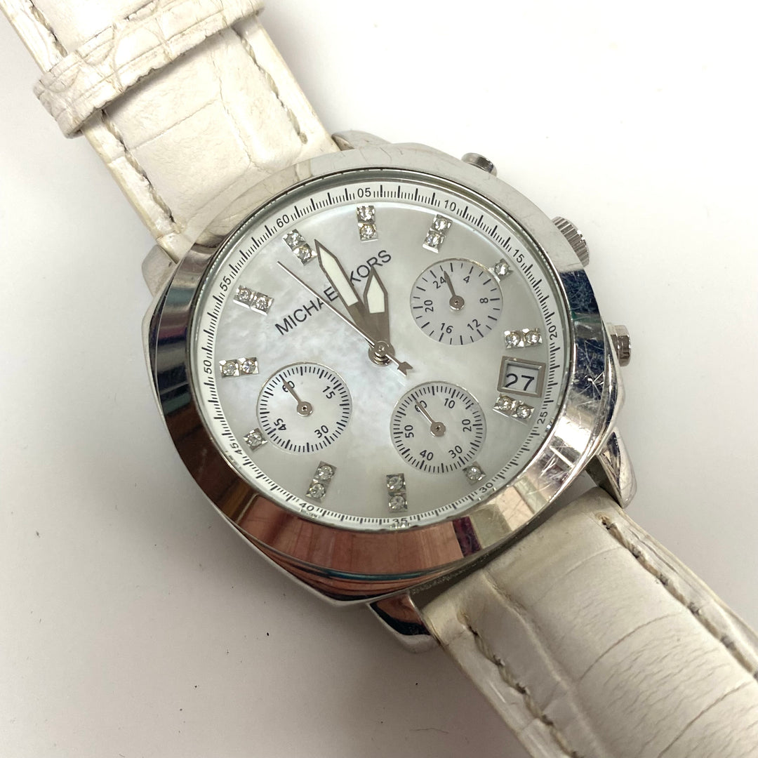 v413 Ladies Michael Kors Chronograph White Leather Band Analog Watch MK-5094 H9