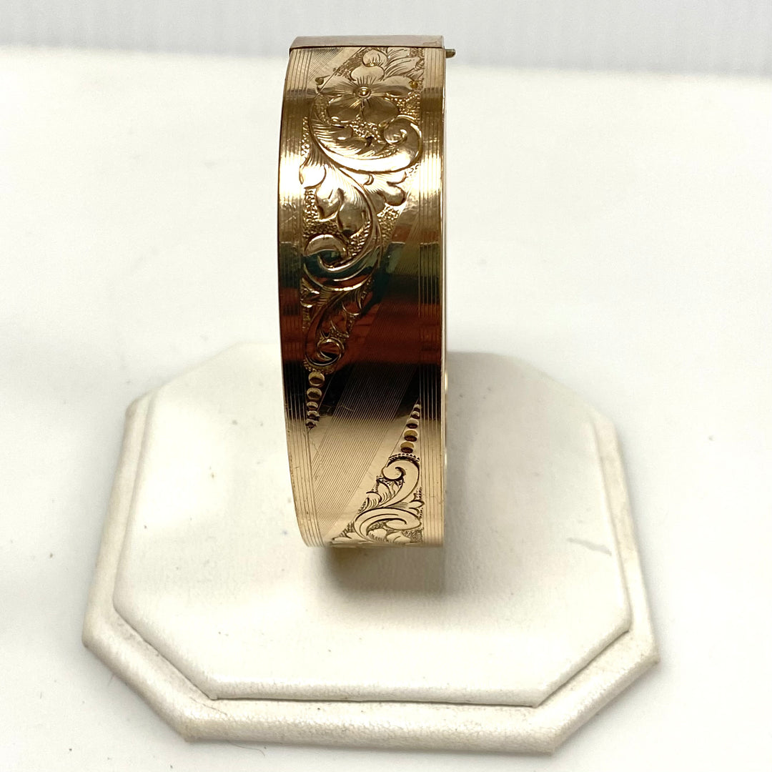 v417 Gorgeous Antique Yellow Gold Filled 19mm Floral Ornament Bracelet 8" Wrist