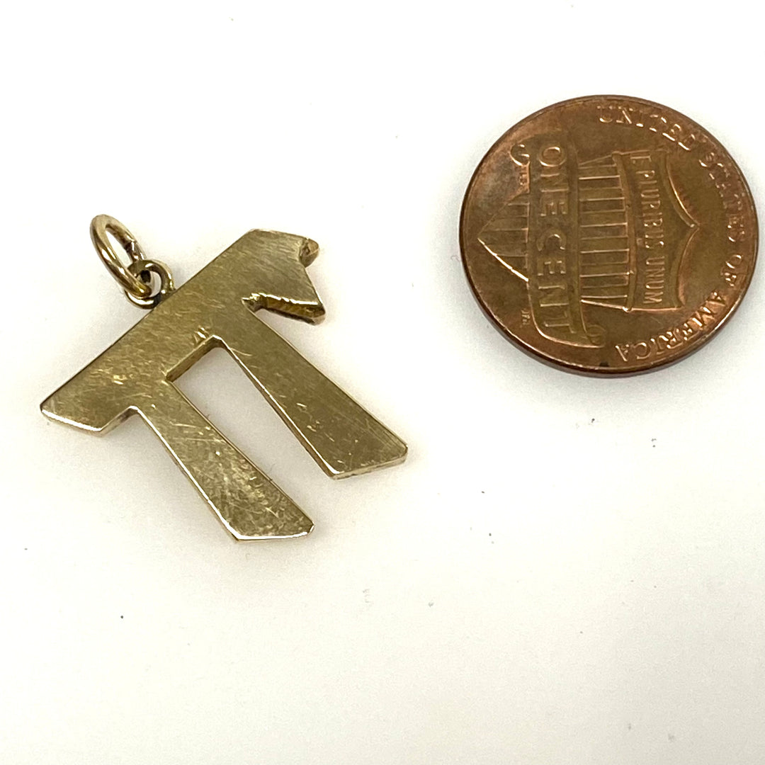 v427 Vintage Hai / Chai / Hebrew Life 14K Yellow Gold Religious Charm Pendant