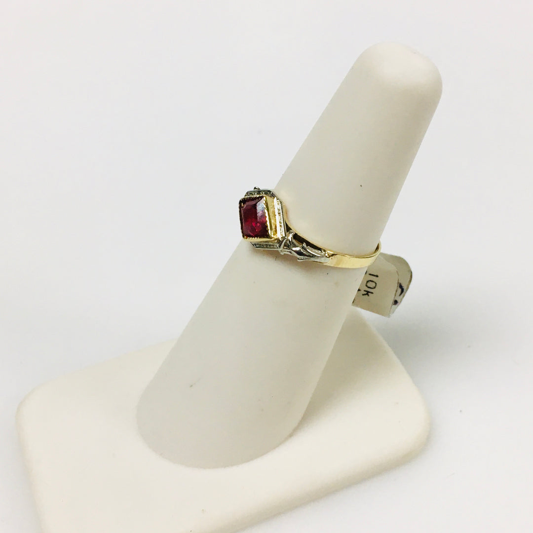 v435 Vintage 10K Two-tone Yellow White Gold Red Stone Unisex Ring Size 5