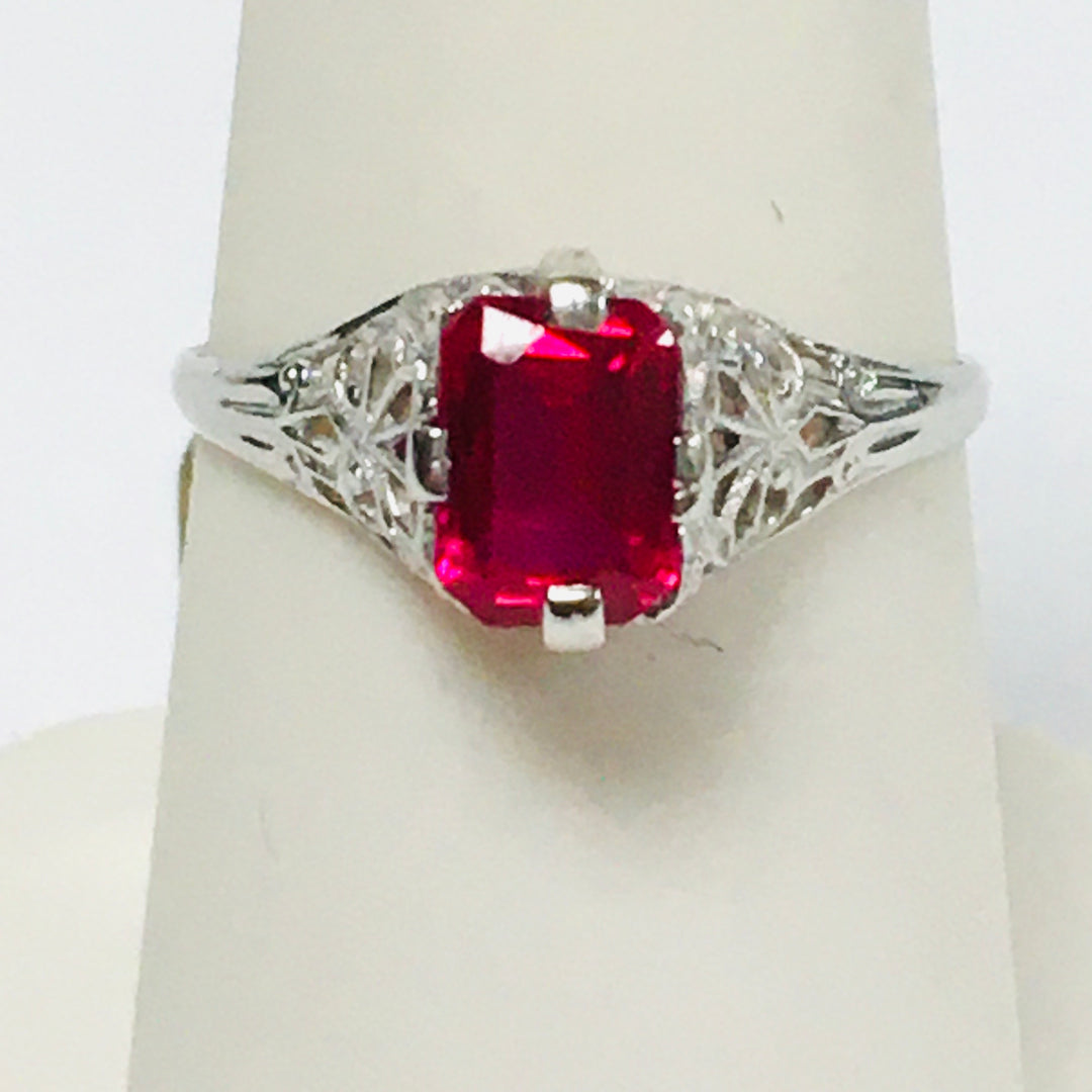v436 Vintage Filigree 10K White Gold Pink Stone Unisex Ring Size 7.5