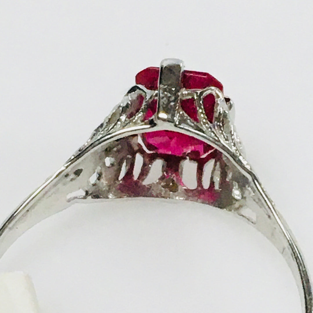 v436 Vintage Filigree 10K White Gold Pink Stone Unisex Ring Size 7.5