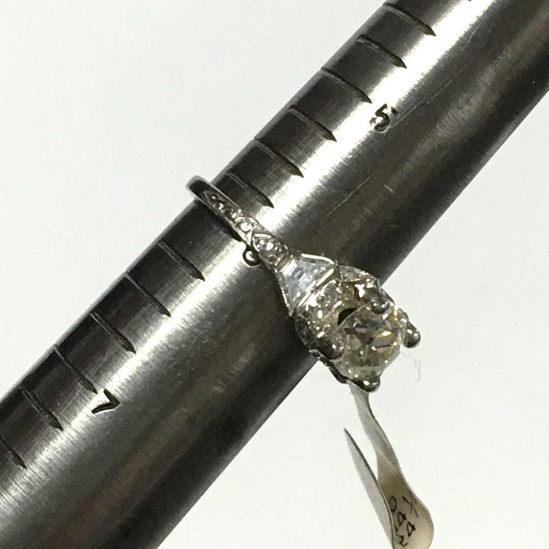 v439 Vintage Platinum Diamond tw 1.02 cts Engagement Wedding Ring Size 5