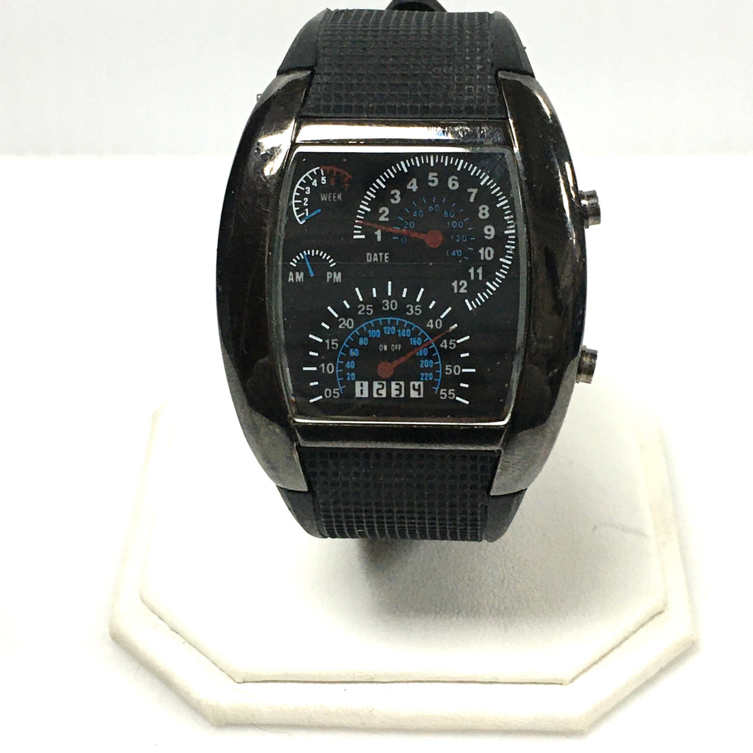 v453 FANMIS Digital Fashion Cobra LED Watch Silicone Iron Triangle Dial Sport