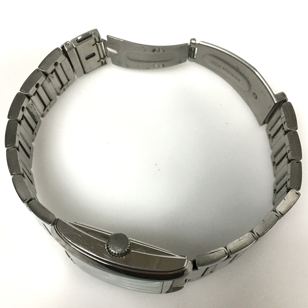 v456 Armitron Mens Silver-Tone Stainless Steel Dress Water Resistant Wrist Watch